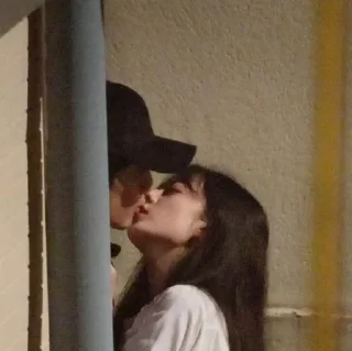 Video sticker 🎀 𔘓𝐂𝖔𝖚𝖕𝖑𝖊𝖘<🎀‧₊˚ @S3X_SEX °