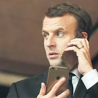 Telegram sticker 🧐 колл центр
