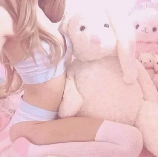 Video sticker 💕 @ryooo11 ⋆｡‧˚ʚ🍓ɞ˚‧｡⋆