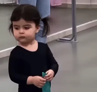 Video sticker 😒 SMRITZZZ✨