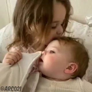 Video sticker 🫂 غدغد