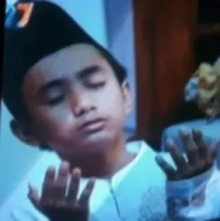 Telegram sticker 😁 Ellyyn — @stckrRobot