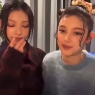 Video sticker 🤩 @HaerinOnly