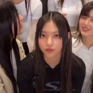 Video sticker 🤩 @HaerinOnly