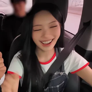 Video sticker 👻 아이도루 2026 @DCConSticker