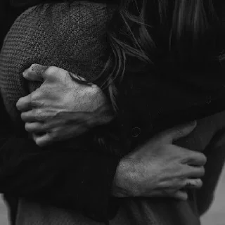 Video sticker 😀 Romantic hugs