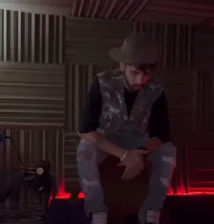 Video sticker 💔 KkK (Amo ultra) @KirToAdam2Ro