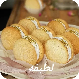 Telegram sticker 🍲 شوالیه الی‌ و کفتر