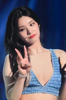 Telegram sticker ✌️ 벌써 네번째 만든 놈 @bo_zy4