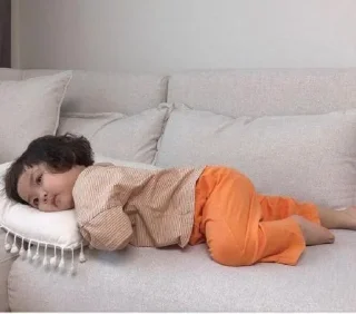 Телеграм стикер 🙂 شُـعــور ᰔᩚ