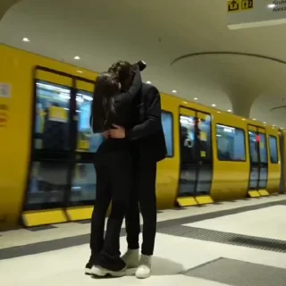 Video sticker ♥️ @QQMZO --19 @FCCKI