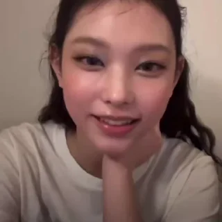 Video sticker 🤍 고초밥해린 v3 :: @fStikBot