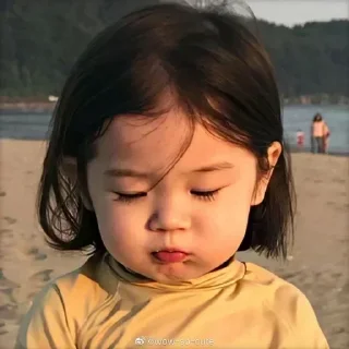 Telegram sticker 🦋 @Sanginiworld 🌺 @ll_ihodophile_ll 🥀