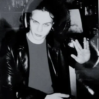 Sticker 🌟 ♱ ville valo ♱