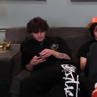 Video sticker 🔝 ‌ ‌ ‌ ‌ ‌ ‌  ‌       𝖬𝖺𝗍𝗍 @Denny9x 6.𝗑︎𝗈