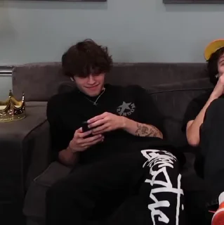 Video sticker 🔝 ‌ ‌ ‌ ‌ ‌ ‌  ‌       𝖬𝖺𝗍𝗍 @Denny9x 6.𝗑︎𝗈