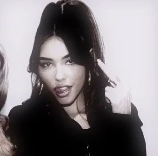 Telegram sticker 🌟 madison beer by @kitenxssticke :: @fStikBot)
