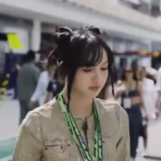 Video sticker 🙁 M..lisa