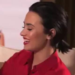 Telegram sticker 😍 Demi Lovato Reacts by @ddlovatobr
