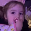 Video sticker 💋 𝐬𝐭𝐢𝐜�...