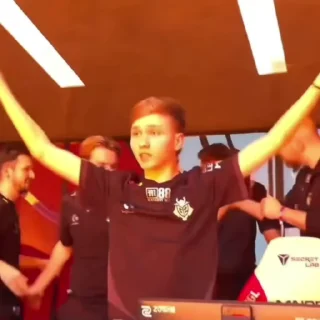 Video sticker 😝 СМОТРИ @MONESY13