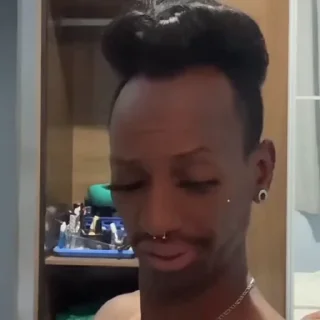 Video sticker 🛁 ₍ ✶ . 𑄇 ᥆ ᥆ ძ 🛁 ˖ ་ 🄂 冬 @WeaponPack