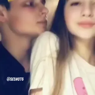 Video sticker 👅 @cshot8 👈🏻 بقیه استیکرها تو چنل