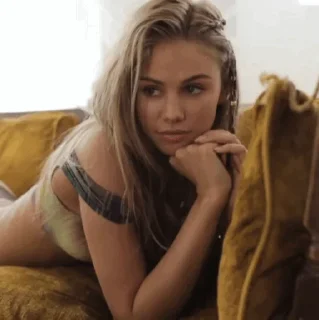 Телеграм стикер 🌼 Scarlett Leithold @TragedyFeels