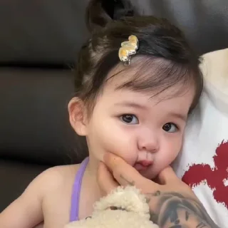 Video sticker ☁ 𝐕ᴀɴᴜ's 𝐅ᴀᴠ @VexAura
