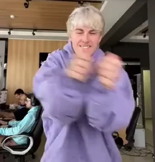 Video sticker 🥳 evtushenkoНЯ :: @fStikBot