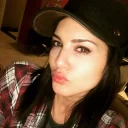 Telegram sticker 😘 Sunny Leone by @DeonWrites
