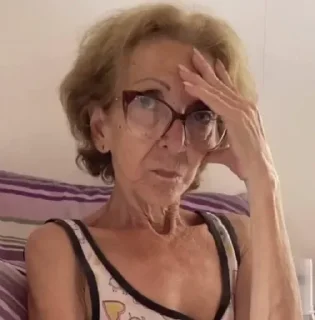 Telegram sticker 🤍 ! · 𝙱𝚈 : @comunapopular 🤍