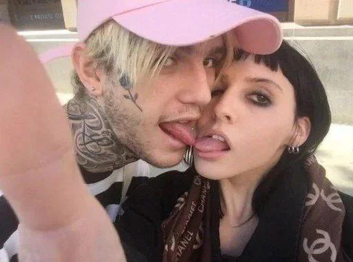 Telegram sticker 💞 @m3xw3 W:3