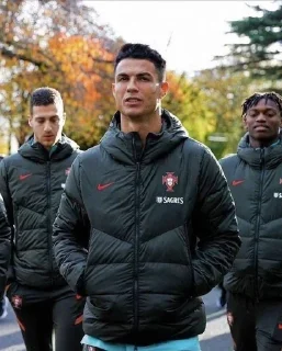 Video sticker 🌟 𝙍𝙚𝙖𝙘𝙩𝙞𝙤𝙣𝙨 🙂| @ThomasShebLYY