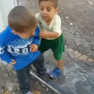 Sticker 🤛 злолбе😈