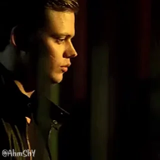 Video sticker 🕴 - ᗷY @ahMshY 𓉮 . Bill Skarsgård