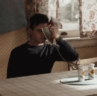 Телеграм стикер ⭐ lala