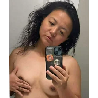 Video sticker 🤳 Chinese Wife Ping @SexyStickersXXX