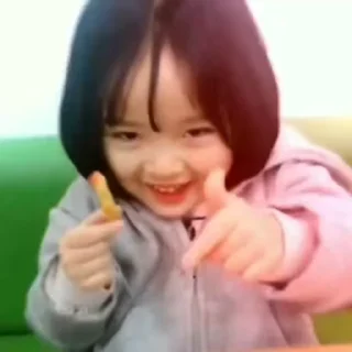 Video sticker 🥳 Mrstickers :: @fStikBot