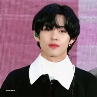 Video sticker 🙂 @thv_uniiverse