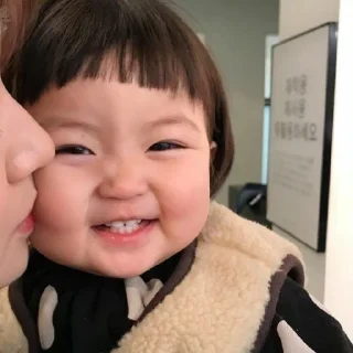 Video sticker 🦽 Jinmiran baby : @analuvluvv