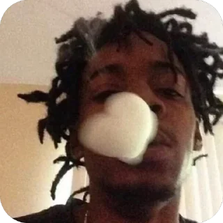 Video sticker 🫥 Elara