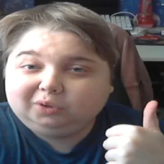 Video sticker 👍 Денис реакция