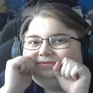 Telegram sticker 💘 Денис реакция