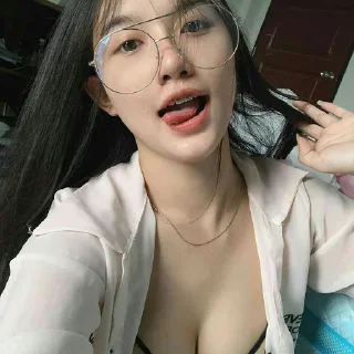 Telegram sticker 💋 gesha @wakturindu