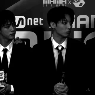 Video sticker 🌟 подкаблучник.