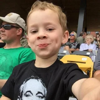 Telegram stiker 🚑 إيلو @EE_L_O