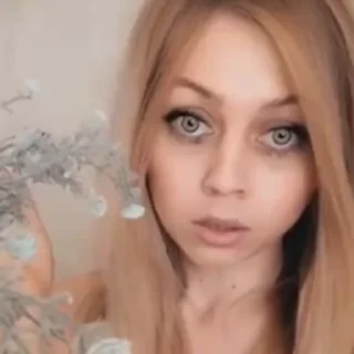 Video sticker 😒 Zenia Diamond от @yanacistzeniadiamond :: @fStikBot