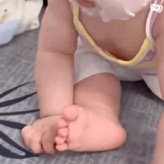 Video sticker ☺️ 摇一摇~  @biaoqingbao01