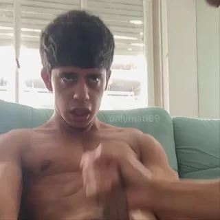 Video sticker 🙄 @cuevademax 🐶🥵